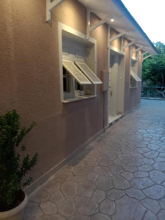 Menegis Apartment Zakynthos Exterior foto