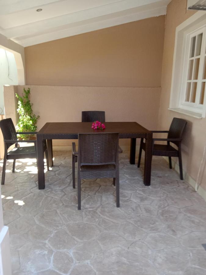 Menegis Apartment Zakynthos Exterior foto